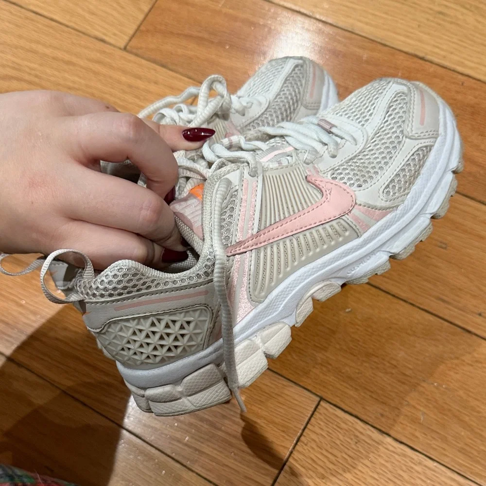 Nike Pink and White Mesh Sneakers - Picture 4 of 5